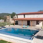 Stone House With Private Infinity Pool * Sarilar