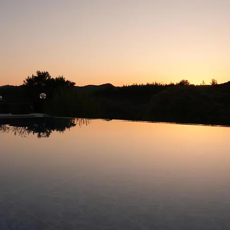 Stone House With Private Infinity Pool Villa Sarilar